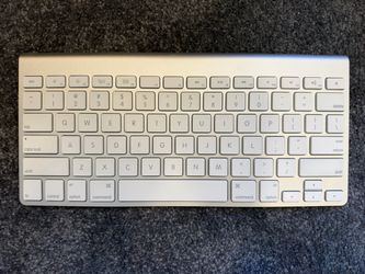 Apple Bluetooth Keyboard Model A1314