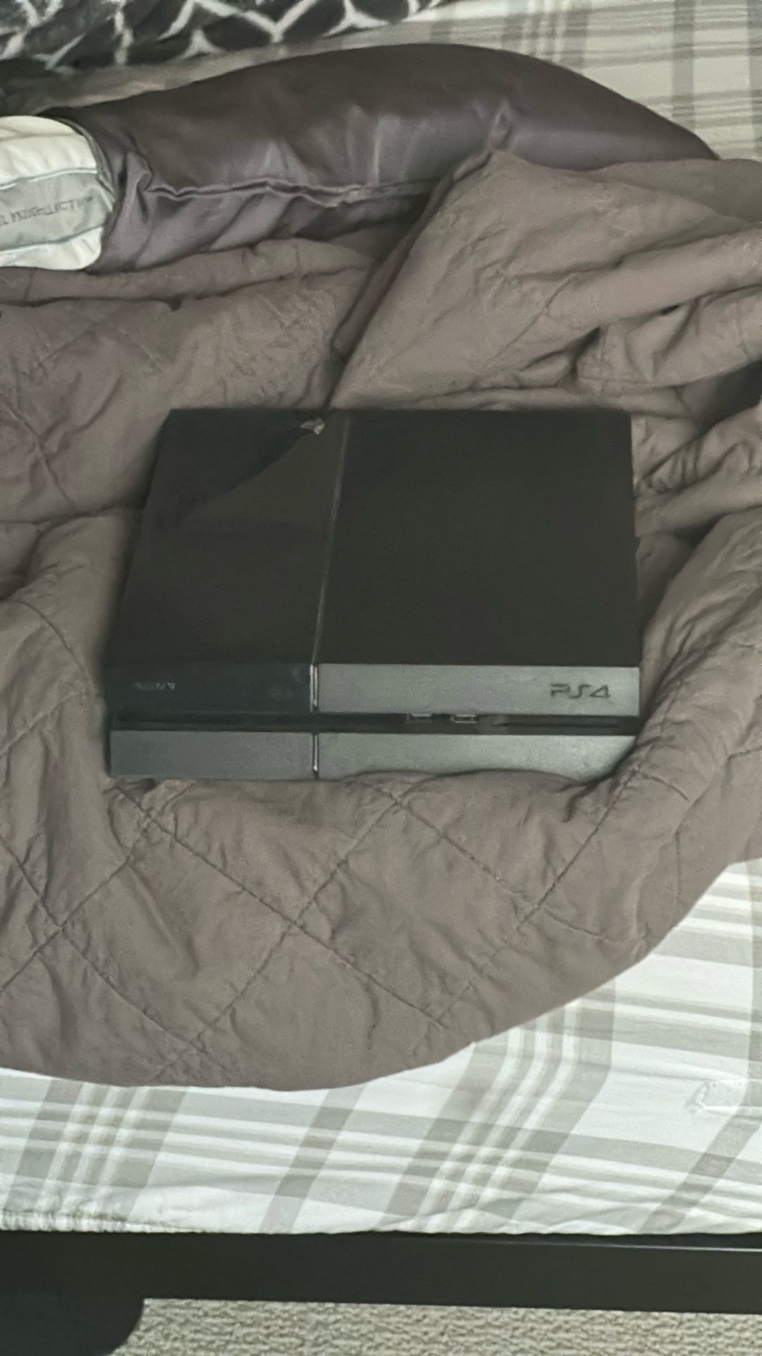 PS4 With Controller And Cords