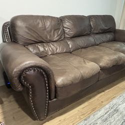 LEATHER COUCH 