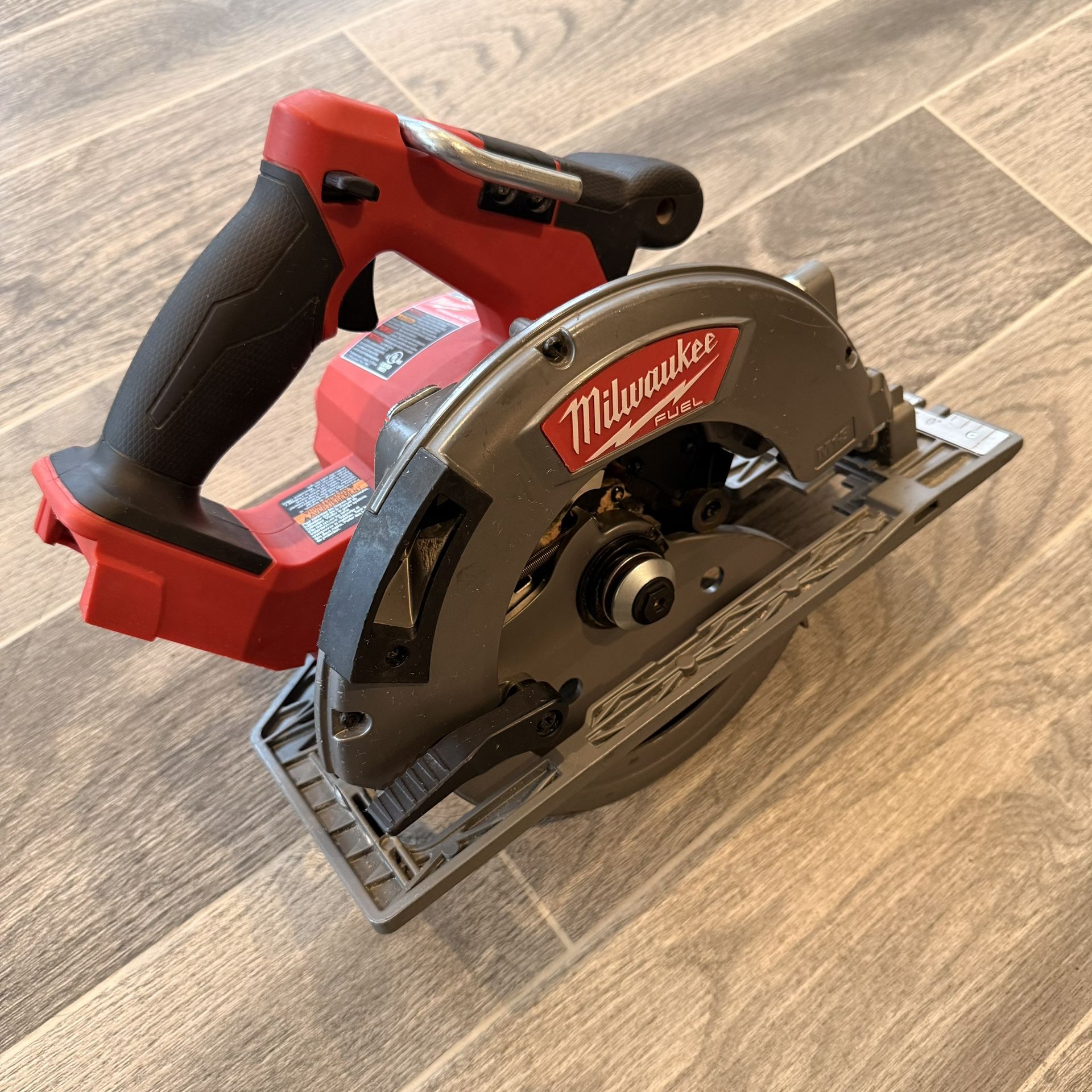 Milwaukee M18 Circular Saw 7-1/4” / BRUSHLESS / FUEL / Tool Only