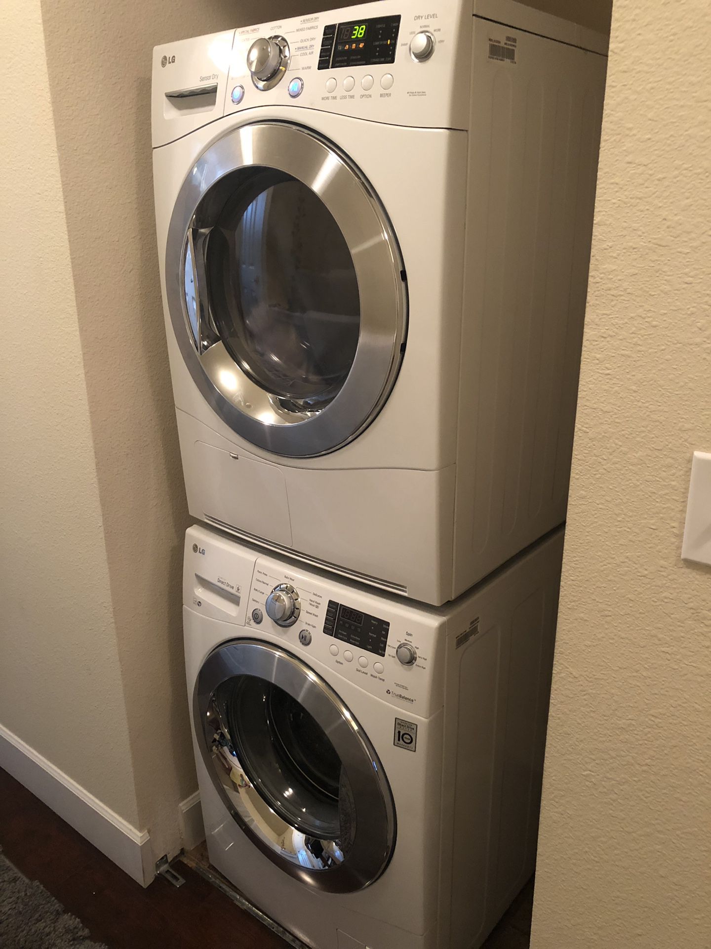 2015 LG Stackable Washer and Dryer