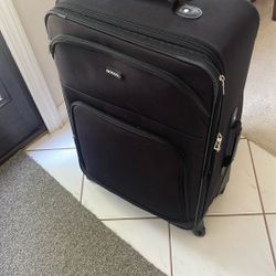 Spinner Luggage 28” X16”