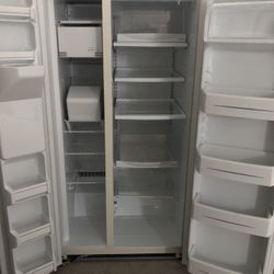 GE Side By Side Fridge 