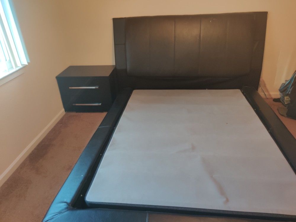 Queen Size Dimora Bedroom set 