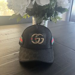 GG SnapBack Hat Size L