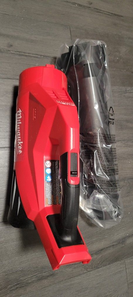 Milwaukee M18 Blower