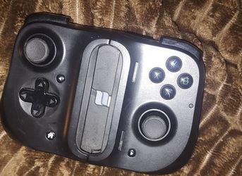 Gaming controller
