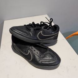 Nike Indoor Soccer Shoes Size 5