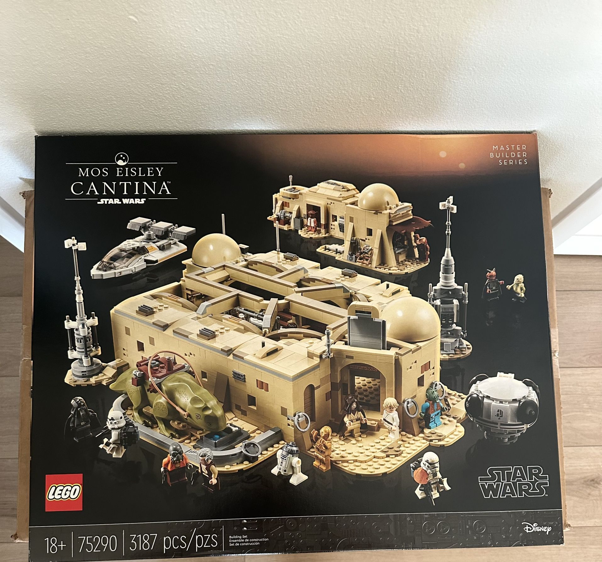 LEGO Star Wars: A New Hope Mos Eisley Cantina Set (75290)