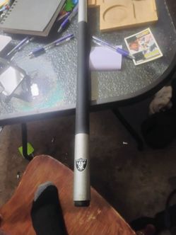 Raiders POOL STICK EXCELLENT CONDITION!!