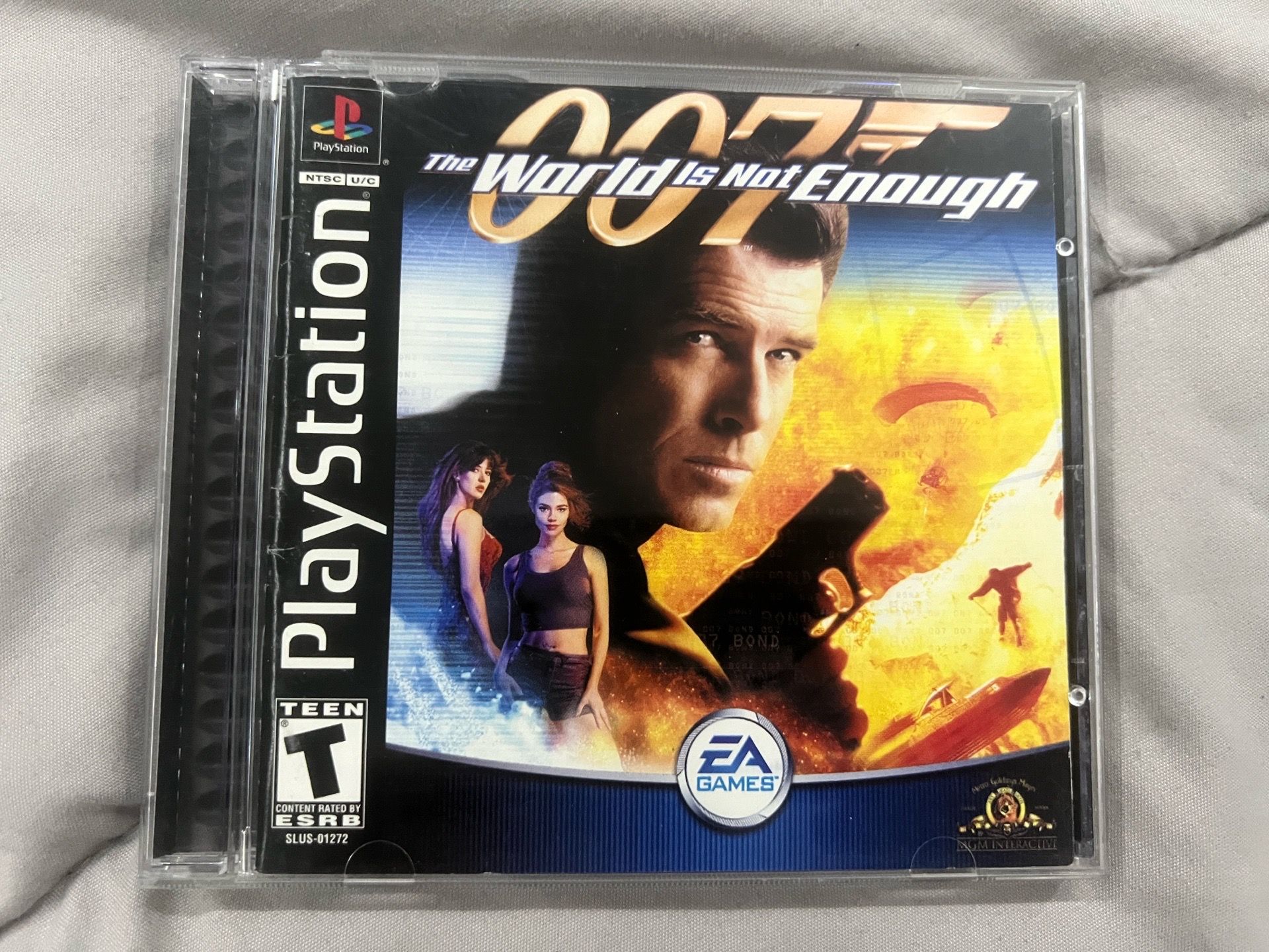 007 the world is not enough (PS1)