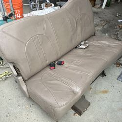 back seat third row seat Ford