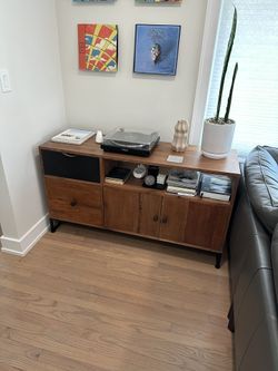 Crate & Barrel Wood Media Counsel w/ Storage