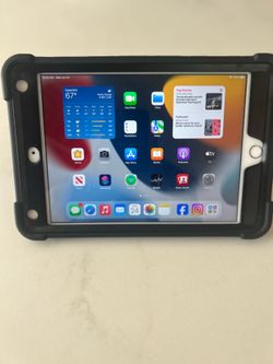 iPad mini 4 ( 128GB ) excellent