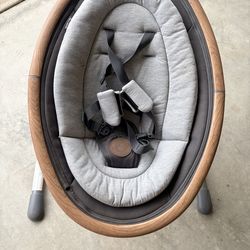 Maxi-Cosí baby swing