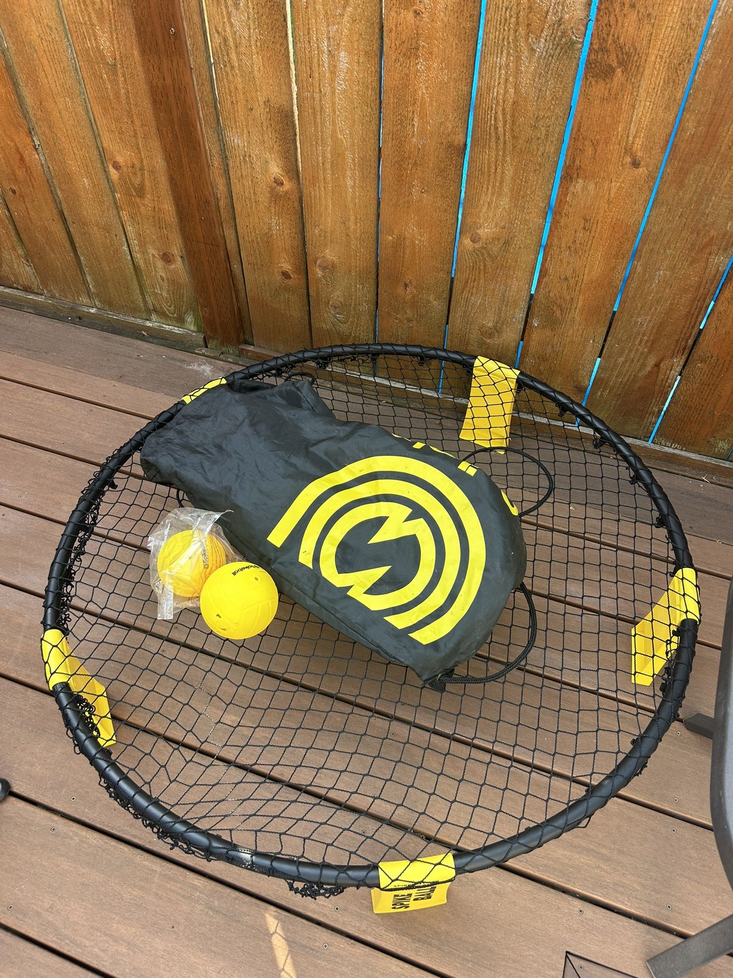 Spikeball