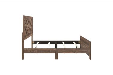 BRAND NEW RUSTIC GRAY KING OR CA KING BEDFRAME