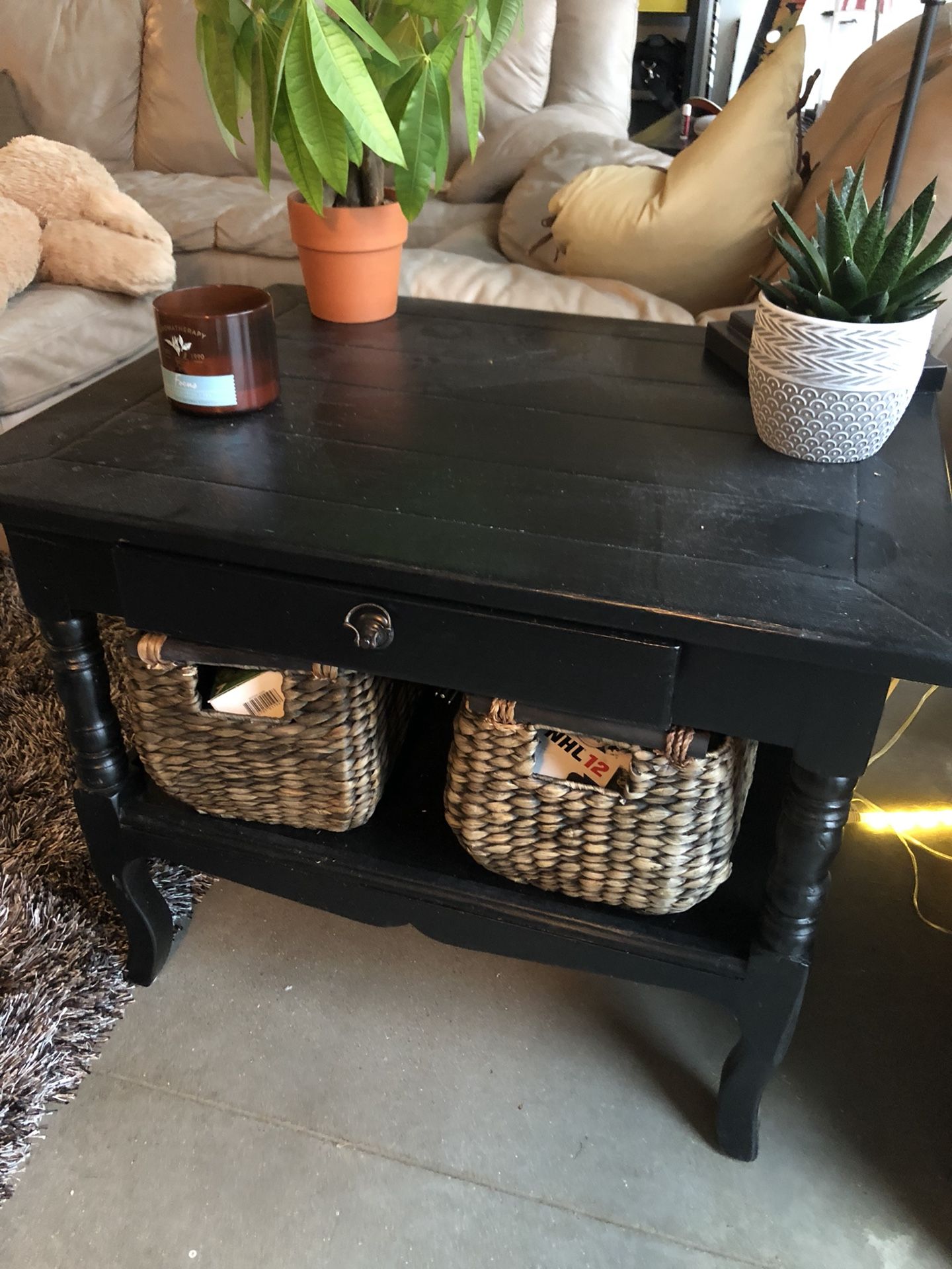 TWO BLACL END TABLES
