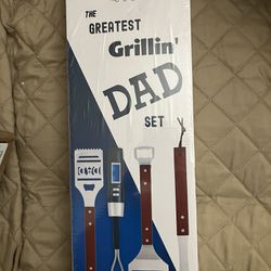 FATHER’S DAY DAD BBQ GIFT SET  (NEW)
