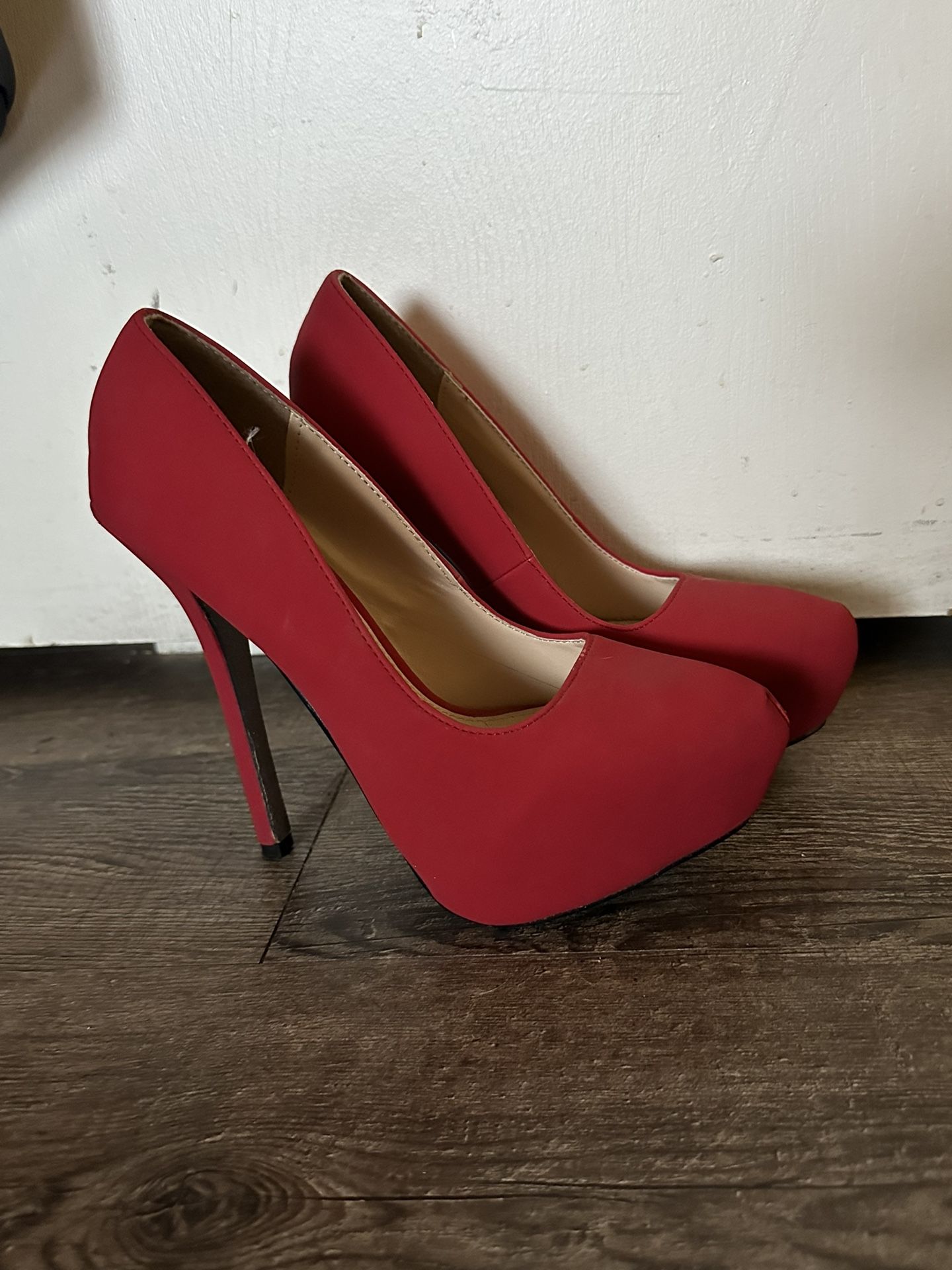 Red High Heels 8 1/2 Silver Glitter Bottoms