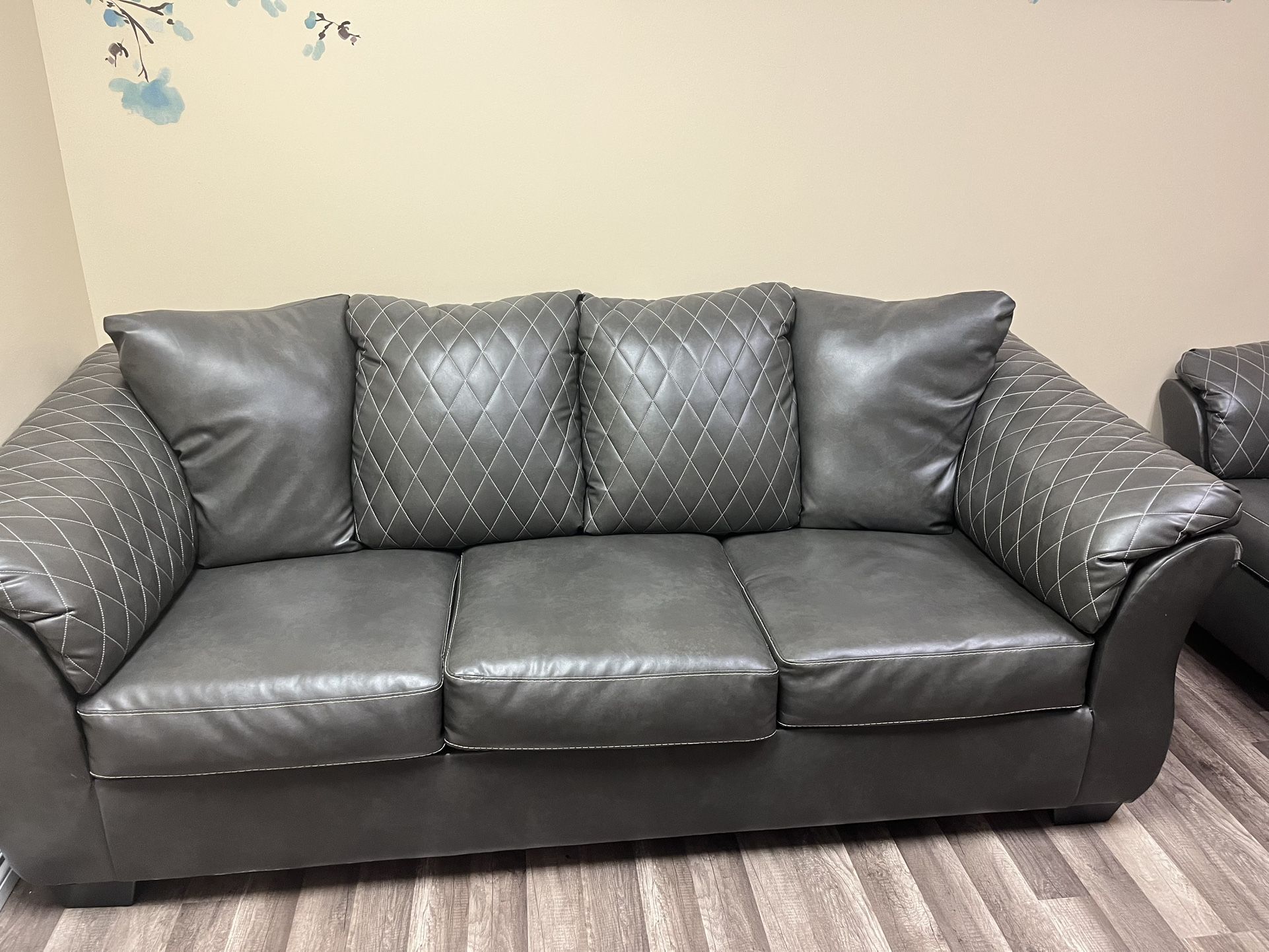2 Piece Leather Couch/Sofa
