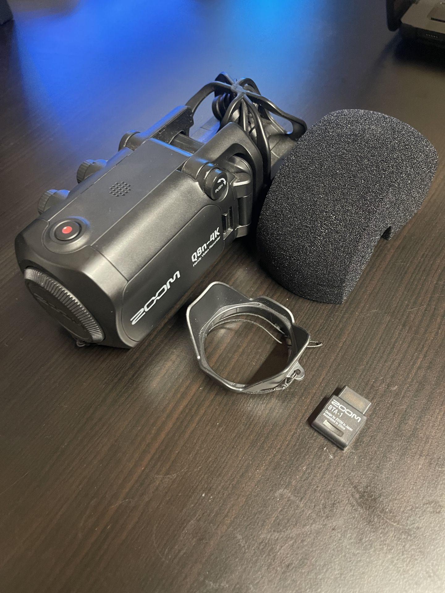 Zoom Q8N4K Handy Video & 4 Track Audio Recorder