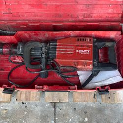 Hilton Chipping Hammer