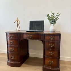 Beautiful wooden vintage desk, working well good condition very vintage, look good , original handles. 44.22 H 30