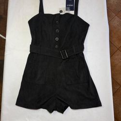 NWT Black romper FOREVER 21