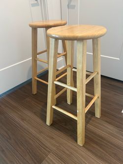 2 Wooden Bar Stools