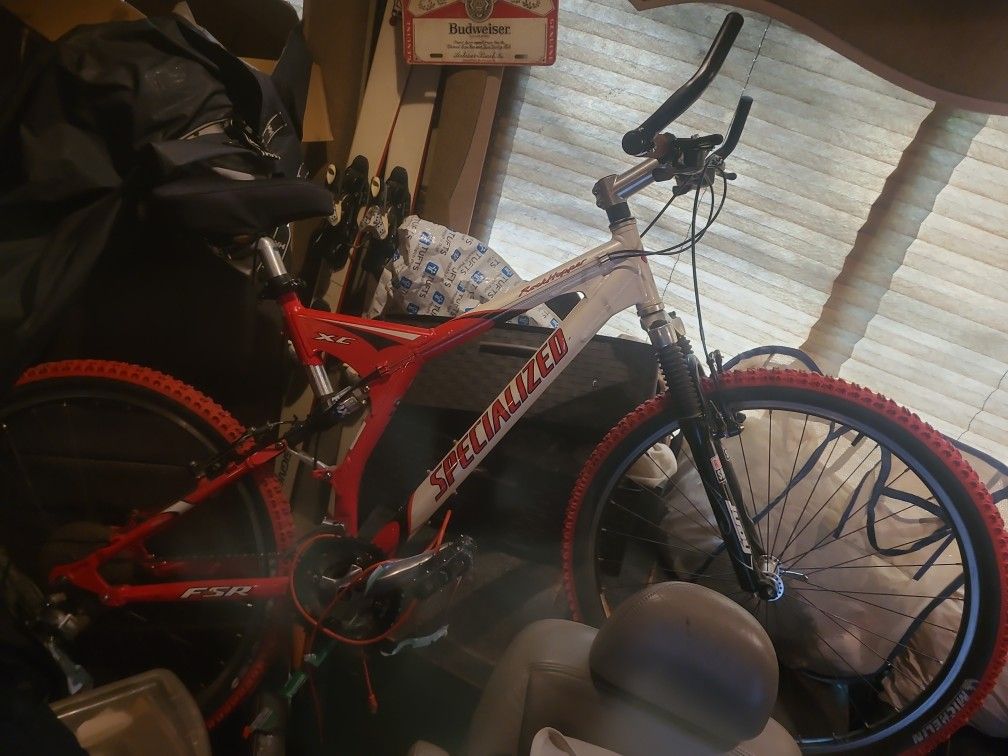 SPECIALIZED Xc Rockhopper / Michelin Tires