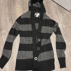 Juniors Sweater Size Lrg 