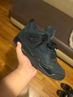 Air Jordan 4 black cat
