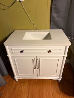 Bathroom Vanity/Sink