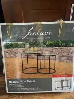 Set of nested end tables