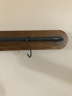 Coffee mug holder with hooks