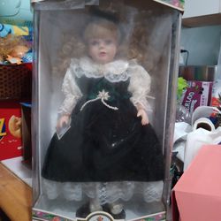 Collectible Victorian Collection Genuine Porcelain Doll By Melissa Jane Item Number 76867