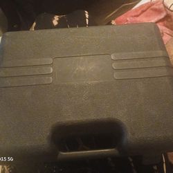 MasterCraft portable 12V air compressor, 250 PSI Model 27034