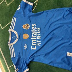 Real Madrid 2025/26 Blue Kit – Mbappé #10 – Large