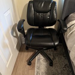 Great Condition Leather Office Chair 