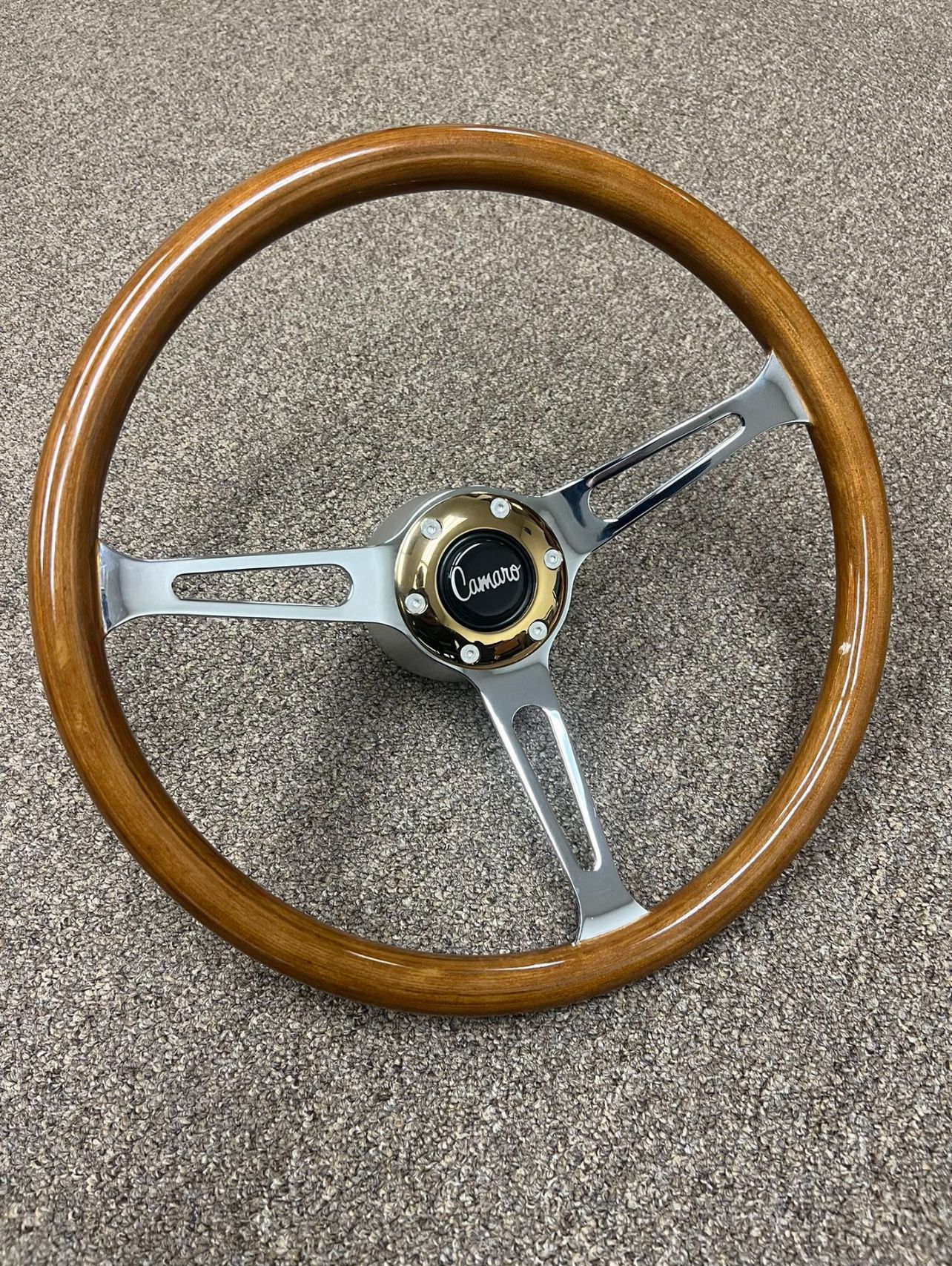 Chevy Woodgrain Steering Wheel (15”) 