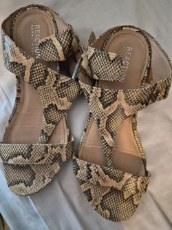 Kenneth Cole Reaction Snakeskin Print Strappy Sandals - Size 8
