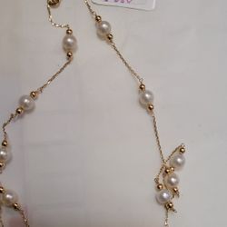 14 Karat Gold Pearl Necklace