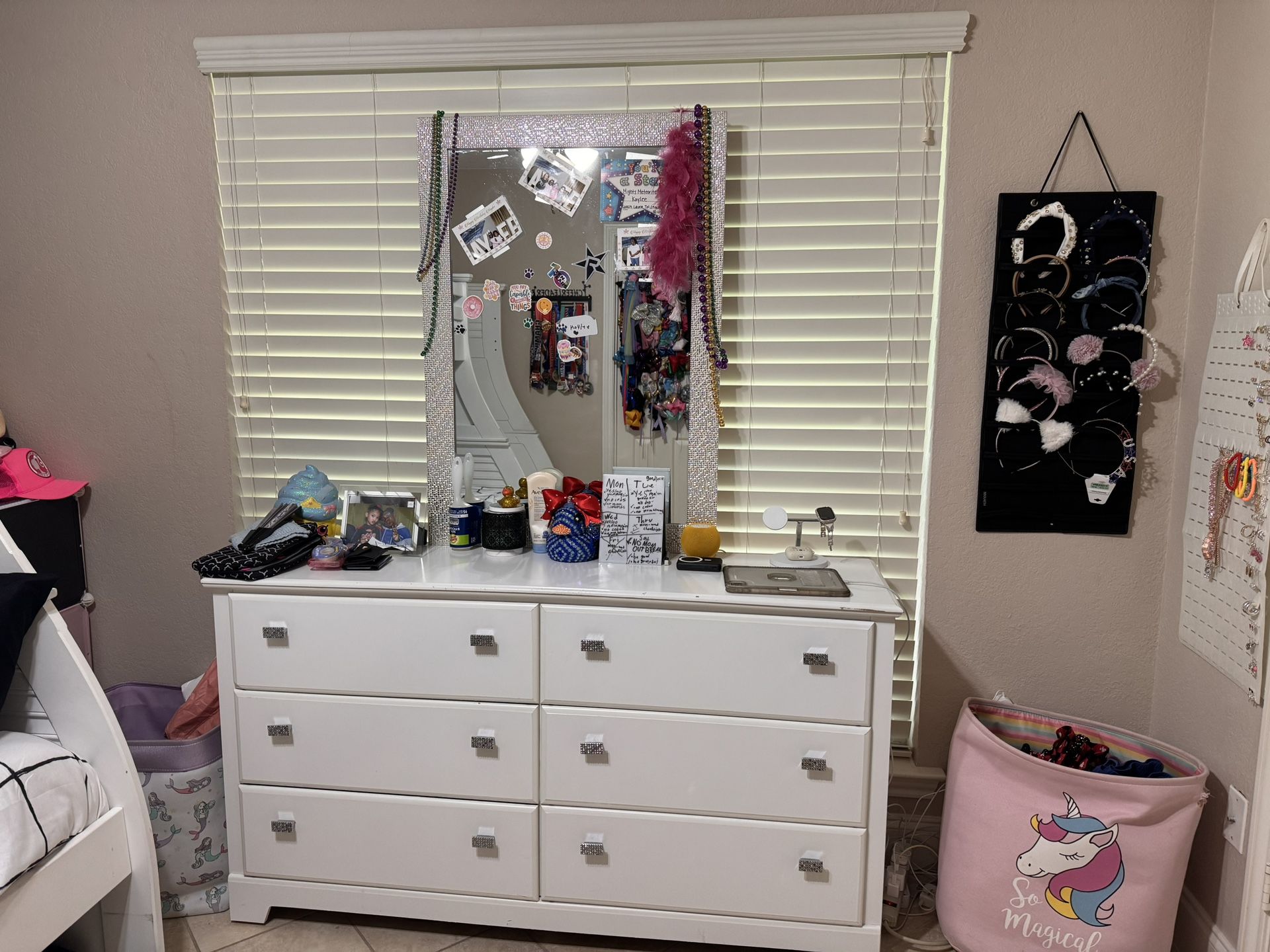 Dresser / Mirror And Nightstand