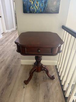Solid wood pedestal accent table with drawer