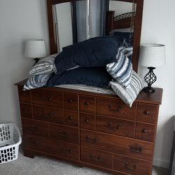 Bedroom set