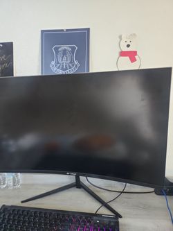 (need gone asap)CRUA Curved Monitor 32"