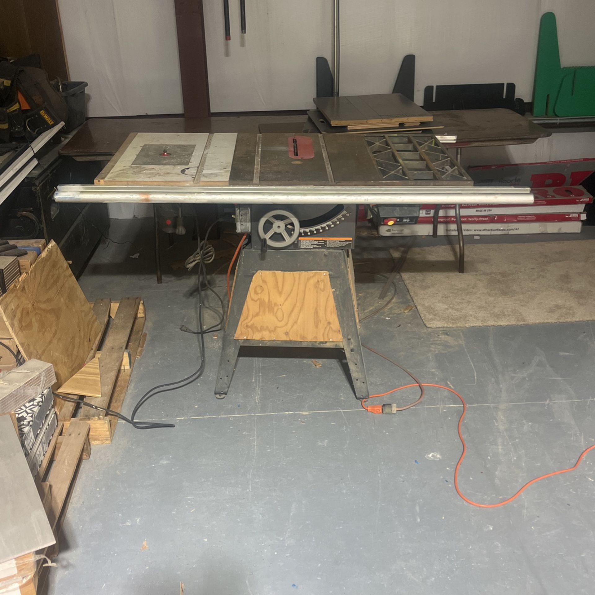 Table Saw & Router With Stand