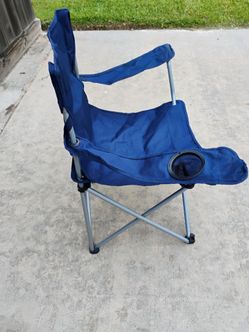 1 foldable chair