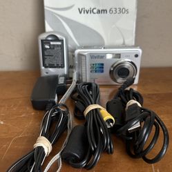Vivitar ViviCam Series 1 6330s 6.2MP 3x Optical Zoom 2.5" LCD Digital Camera 